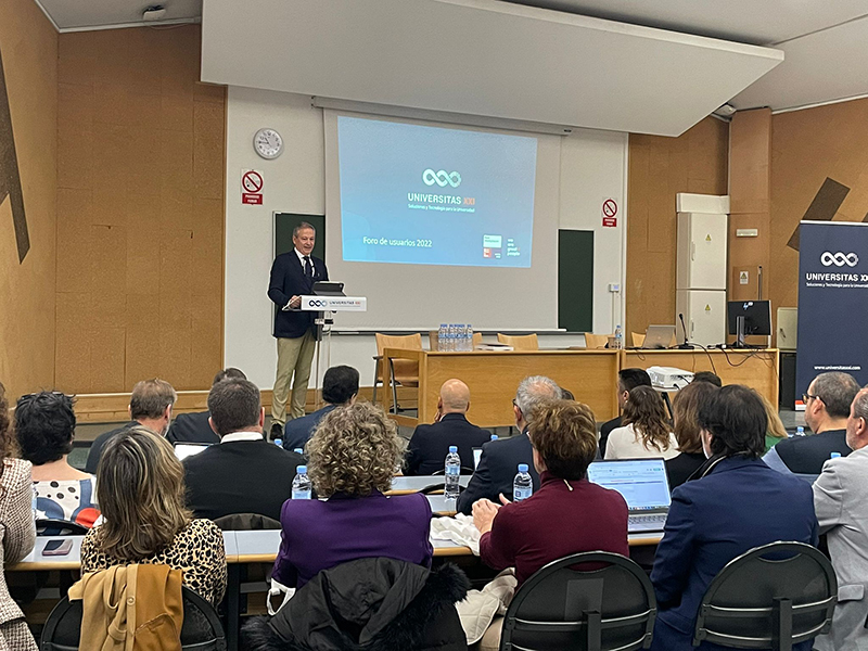 Foro de usuarios, presentación de Santos Pavón