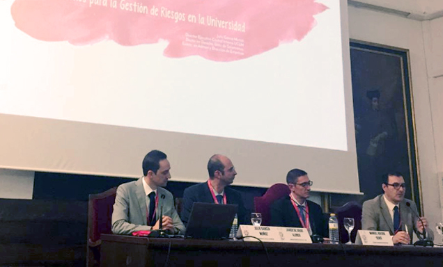 Director de Comunicación de UniversitasXXI en la Ponencia en el Congreso sobre Gobernanza.